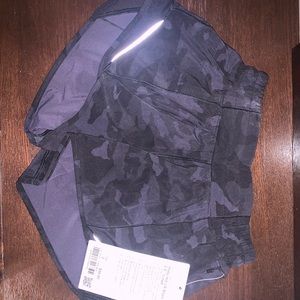 Lululemon Hotty Hot//Dark Camo